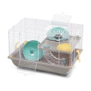 Gaiola Criceti para Hamsters com prateleira e escada para criar mais espaço para o pequeno roedor. Inclui um ninho para descanso, uma roda e um comedouro.